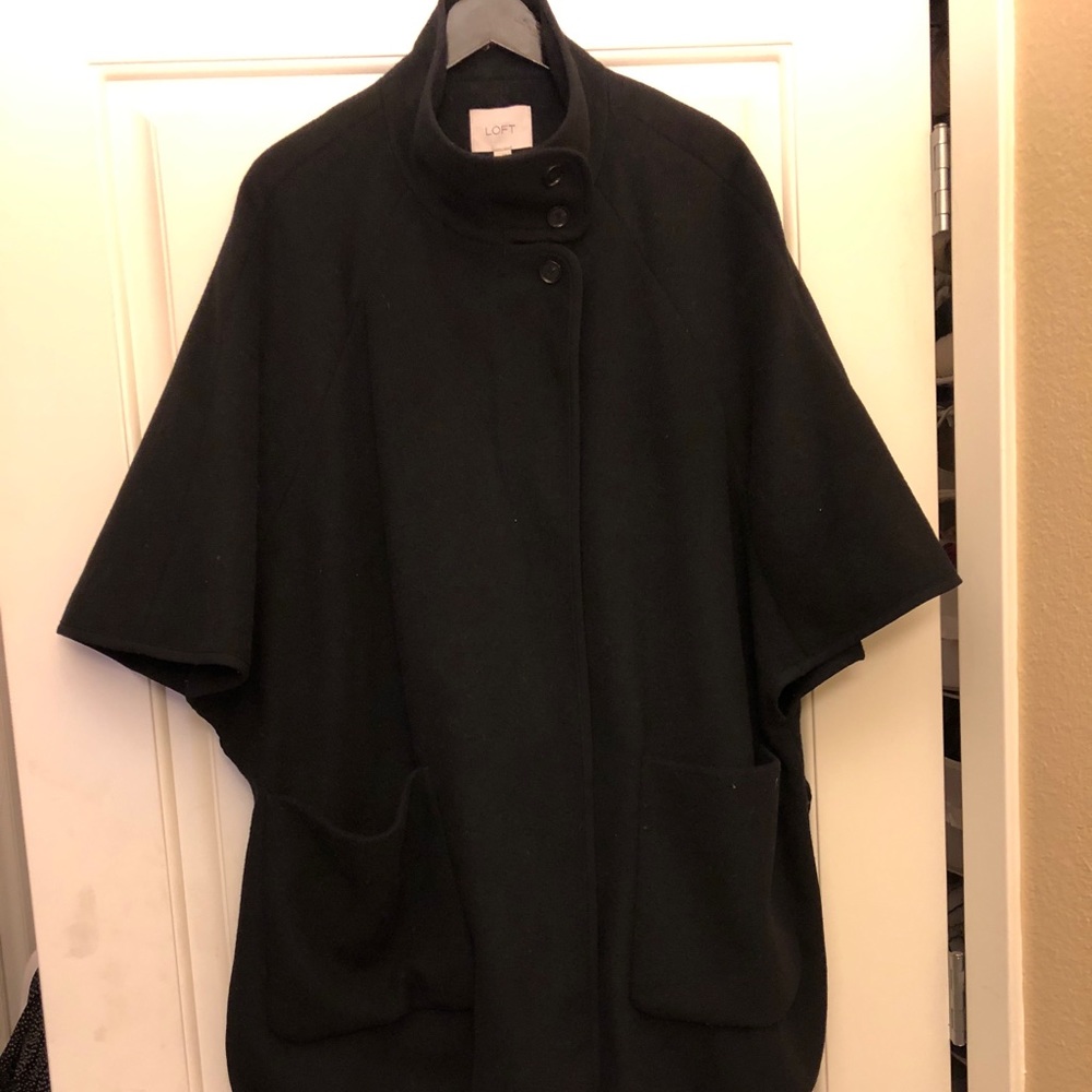 Loft Wool Coat/Cape